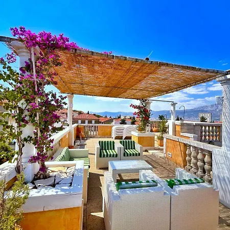 Villa Marjan - 3 Bdr, 3 Bath, Parking-3