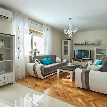 Apartment Carmela-2