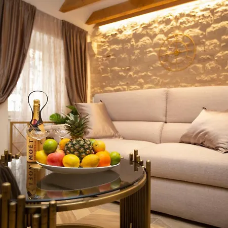Luxury Apartments Lilly 2-2