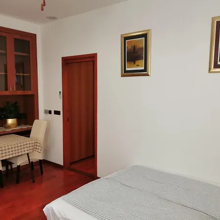 Apartment Luci Near Bacvice Beach-2