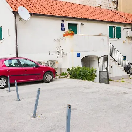 Bliss Apartments With Free Parking-2