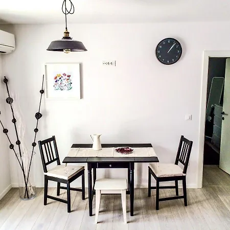 Nav Apartments-2