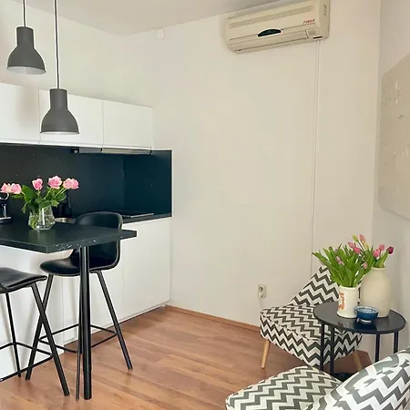 Splitstay Studio - 1 Min Walk To Diocletian'S Palace-3