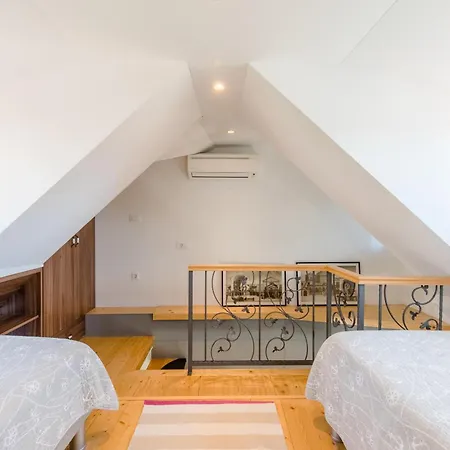 Jes Old Town Studio Apartment-2