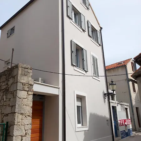 Studio Apartment Josip-2