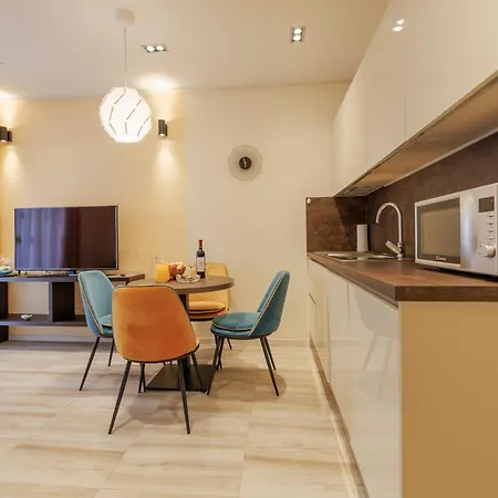Perimar Luxury Apartments And Rooms Split Center-3