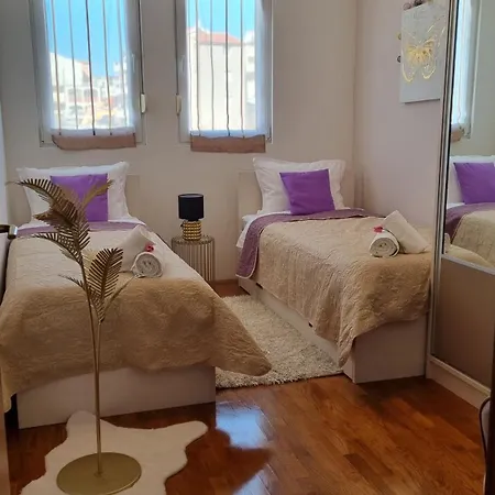 Apartment Domino-2