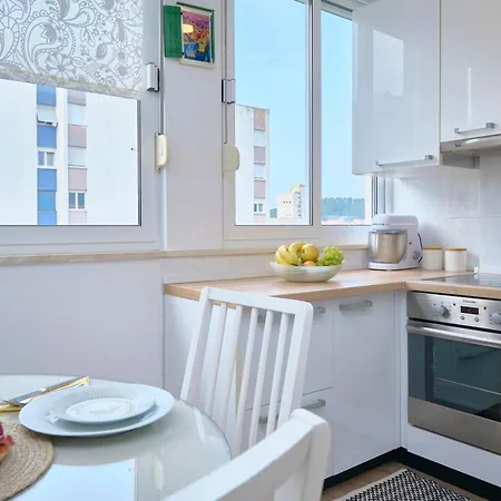 Sunny Apartment-3