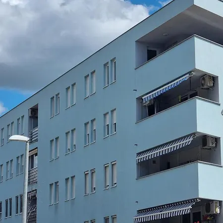 Apartment Domino-3