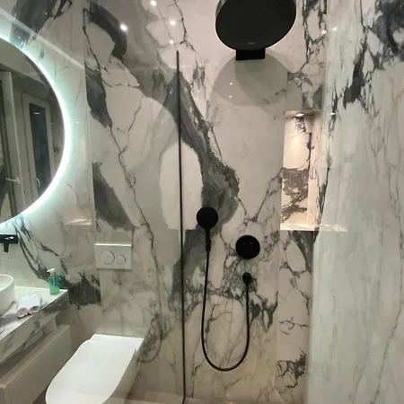 K&K Luxury Rooms-3