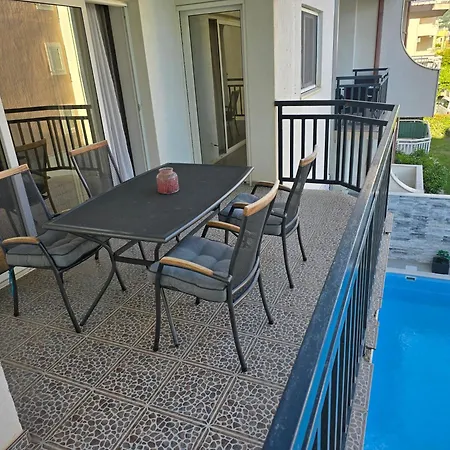 Holiday Apartments Stobrec 2-2