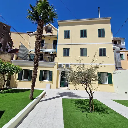 Marasovic Residence & Deluxe Apartments-2
