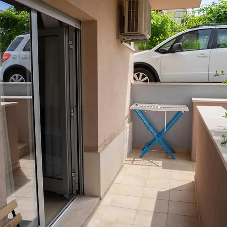 Apartment Zenta With Free Private Parking-2