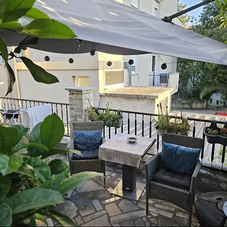 Studio Apartman Bacvice-2