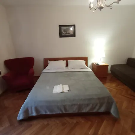 Damjan Rooms-3