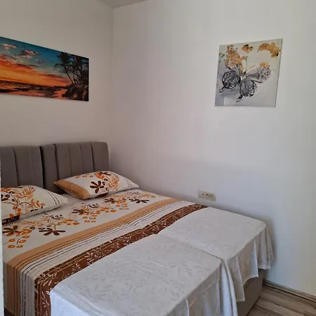 Studio Apartman Latica-2