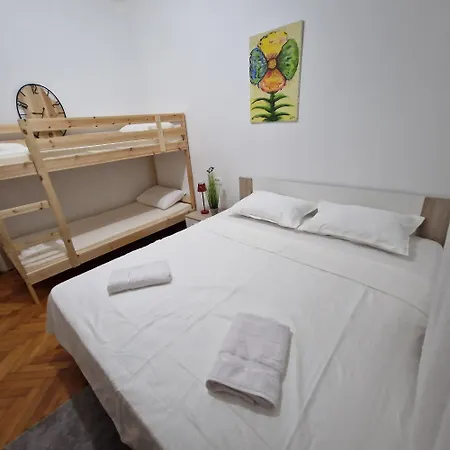 Rooms Deluxe Splatin-3