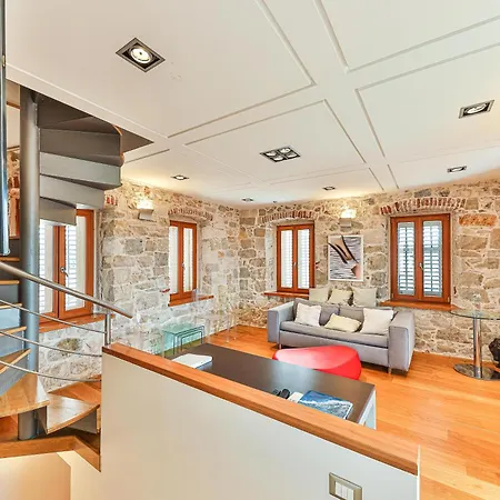 Augubio Penthouse-3
