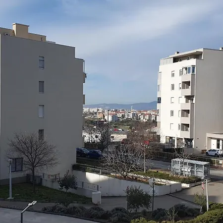 Apartment Jass Next To Mall Of Split-2