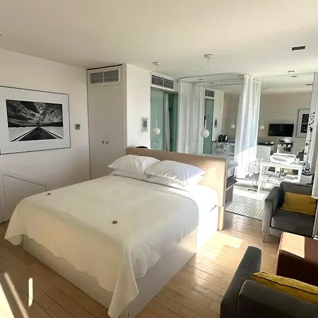 Riva Luxury Suites-2