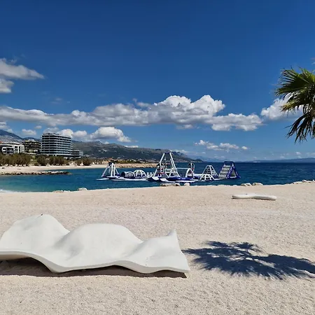 Zigo Modern Studio Apartment Near Beach-2