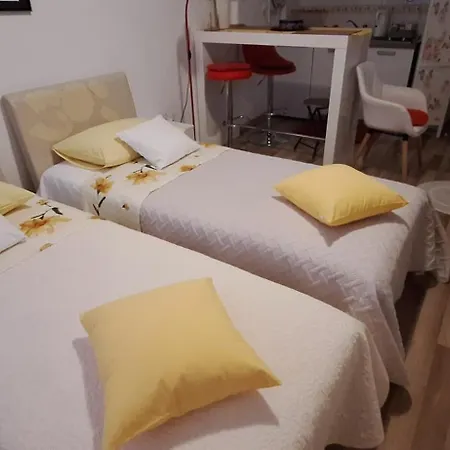 Klara Studio Apartman-2