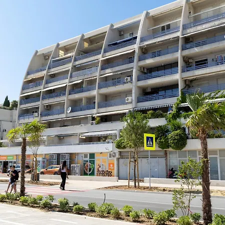 Apartment Beach Znjan-2