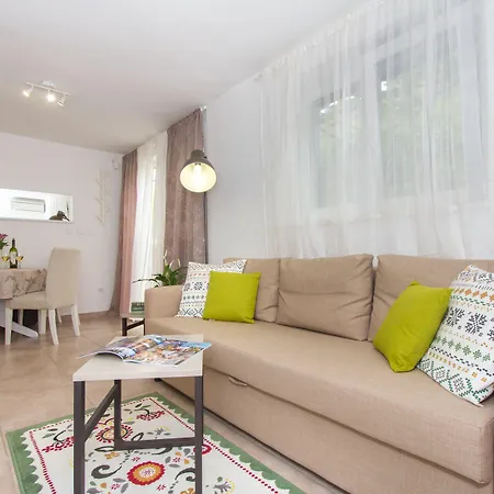 Apartment Shiny Love-3