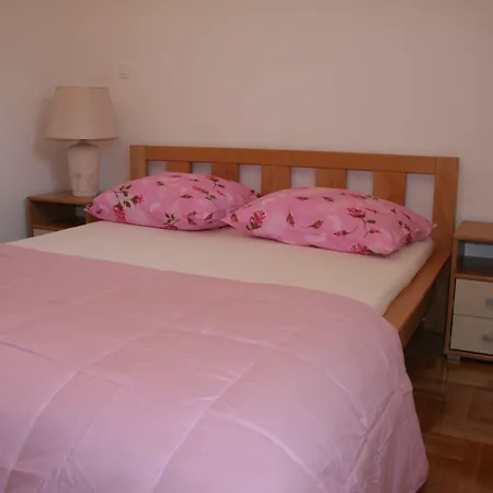 Apartments Mrduljas-3