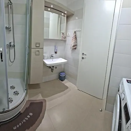 Apartment Verdi Split With Free Parking In The Garage-3