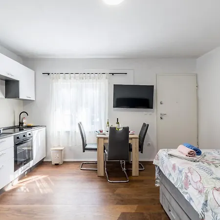 Apartman Little Lux-2