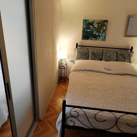 Apartment Suzana 2Br Split With Balcony-2