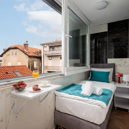 Villa Muller Apartments-3