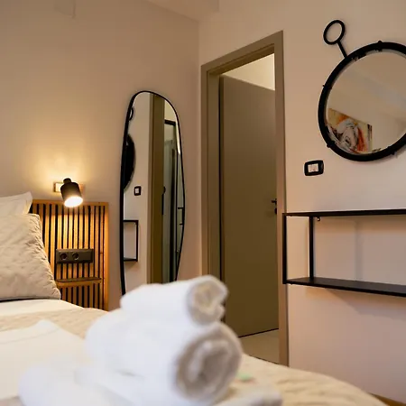 Hygge Rooms Split-2