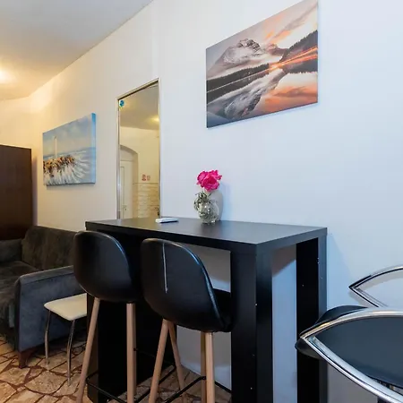 Split Inn Apartments-2