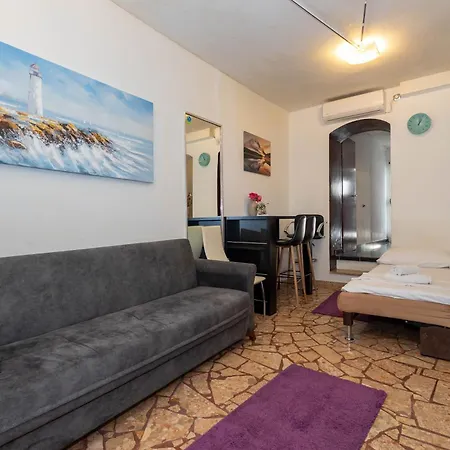 Split Inn Apartments-2