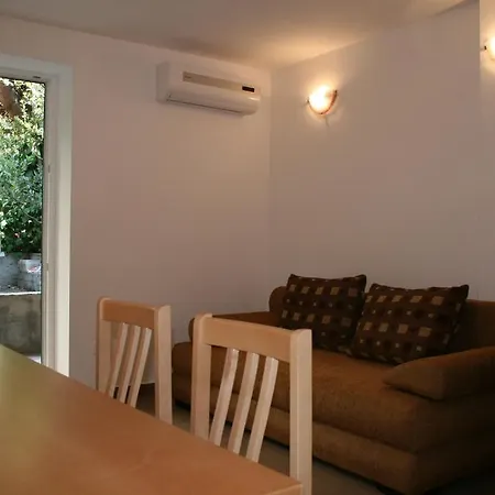 Apartments Mrduljas-2