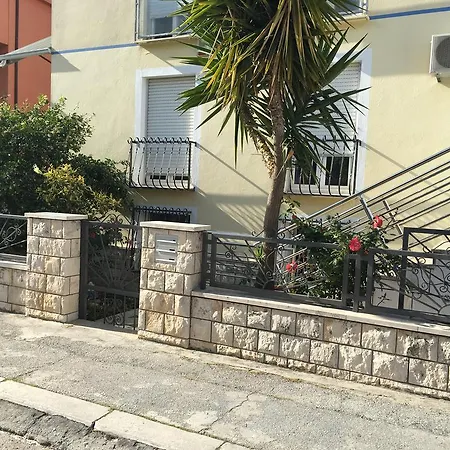 Apartment Zoky-3