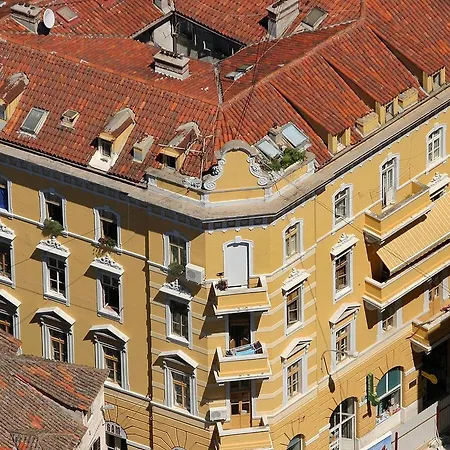 Attic Apartments Split-3