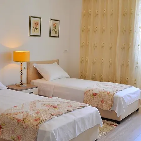 Apartment Vuko-2