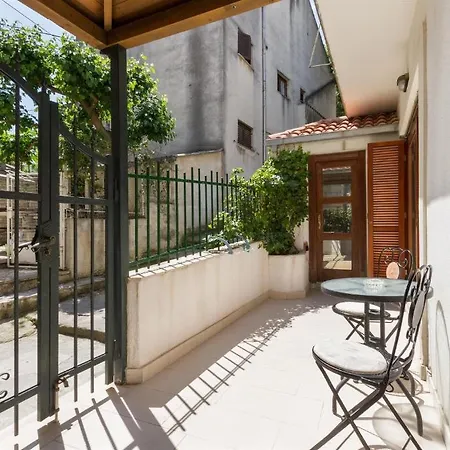 Apartments Varos-3