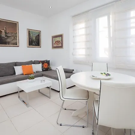 Apartment Vuko-3