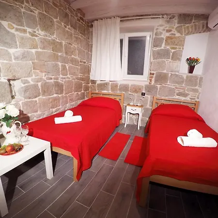 Plaza Stone Apartment-2