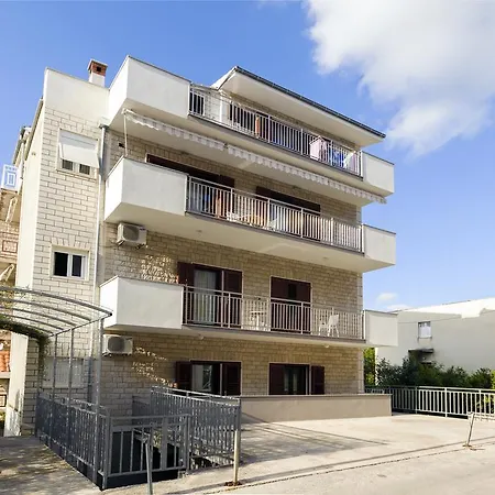 Apartment Lucia-3