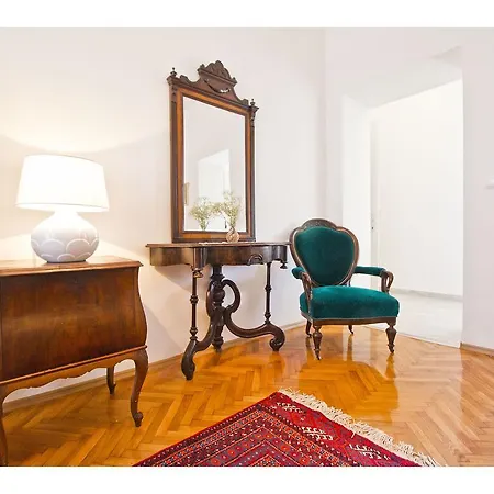 Apartment Grand-2