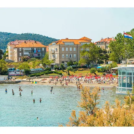 Idro Studio Apartments Directly At The Beach-3