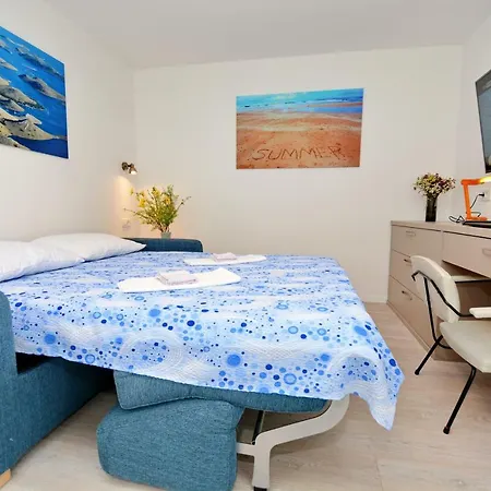 Frana Apartment-3