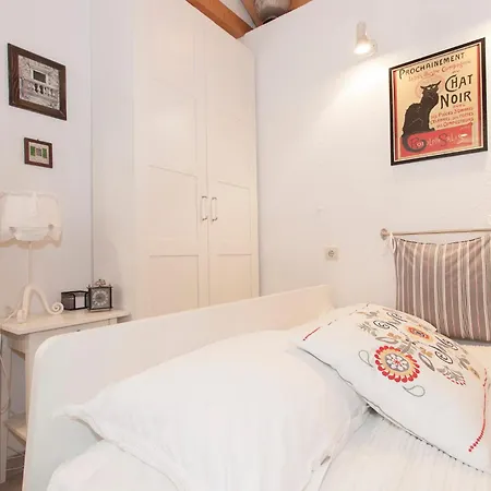 Studio Apartment Karlo-3