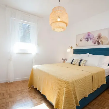 Modern Apartment Near Beach Split-2