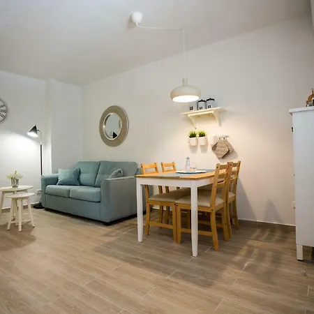 Cozy Coastal Apartment Gama-2